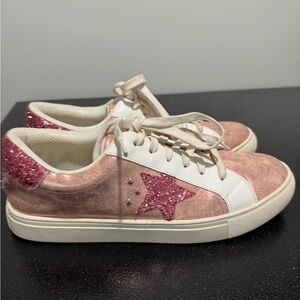 Corky’s Supernova sneaker